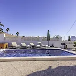 Guzman - Gisela Villa Calpe