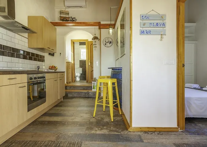 Guzman - Gisela Villa *