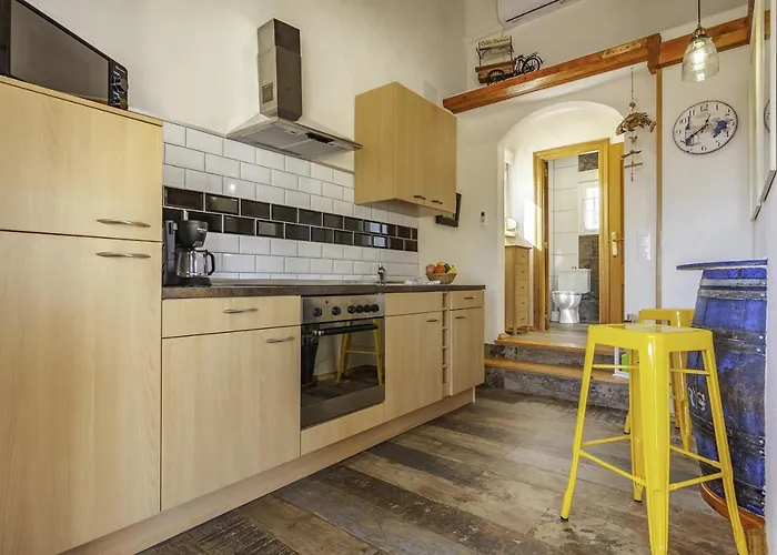 Guzman - Gisela Calpe